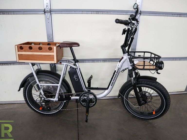 Rad Power Bikes Plus Electric Bicycle, Tektro Disc Brakes (No Charger) - Roller Auctions