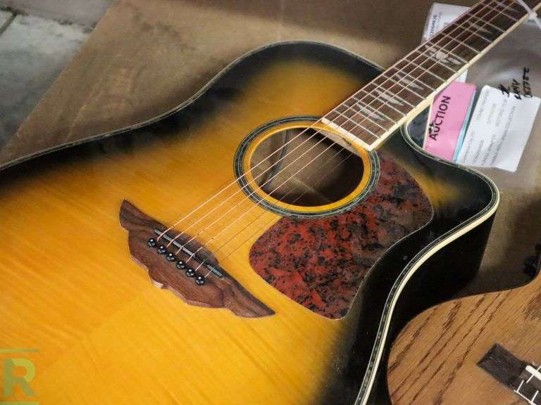 Lanikai 0A-CET Ukelele and Urban Acoustic Guitar (Both With Electric Pickups) - Roller Auctions