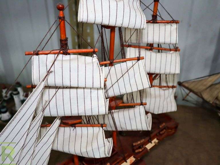 Collectable Ship - Roller Auctions