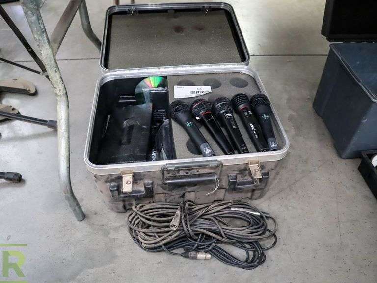 Microphone Case With (5) Microphones; JBL, AKG and Audio Technica - Roller Auctions