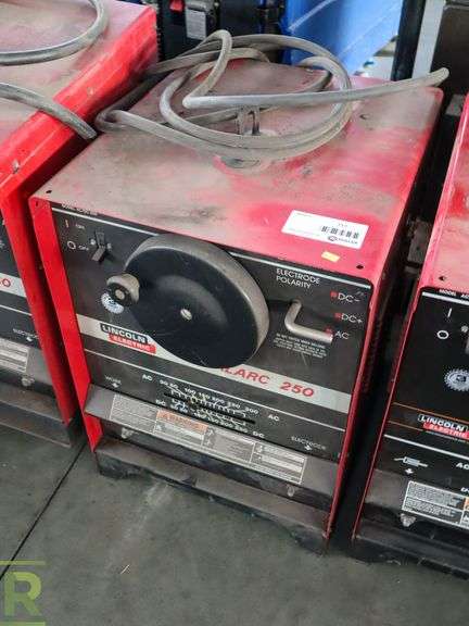 Lincoln Electrical Ideal Arc AC/DC 250 Arc Welder, 208-460V, 3PH - Roller Auctions