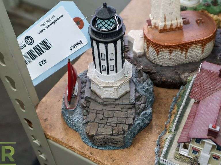 (7) Harbour Lights Collectable Lighthouses, California - Roller Auctions