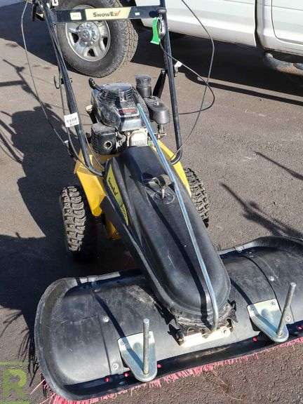 SnowEx SS 4000 Walk Behind Seeeper, Honda GXV 160 Gas Engine - Roller Auctions