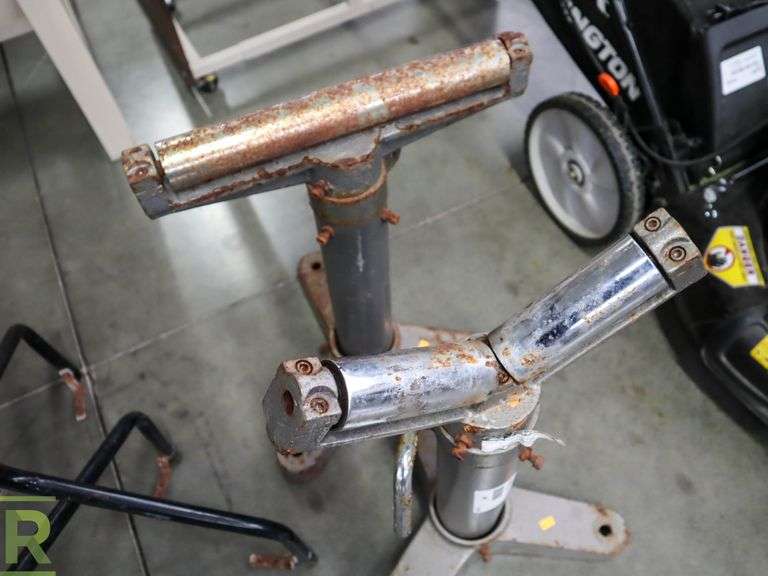 (2) Rolling Material Support Stands - Roller Auctions