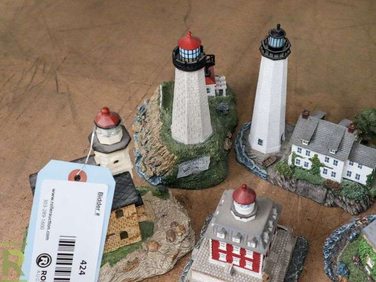 (7) Harbour Lights Collectable Lighthouses, Connecticut - Roller Auctions