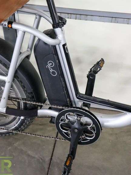 Rad Power Bikes Plus Electric Bicycle, Tektro Disc Brakes (No Charger) - Roller Auctions