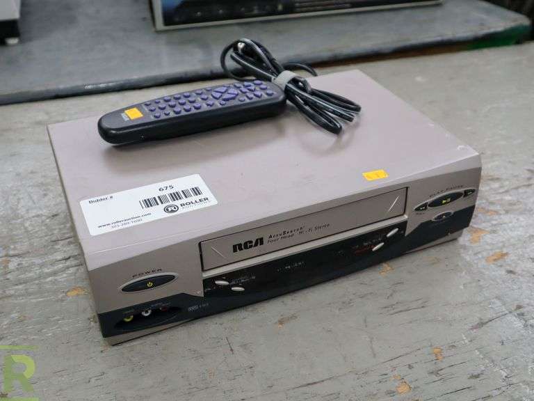 RCA VR637HF Video Cassette Recorder - Roller Auctions
