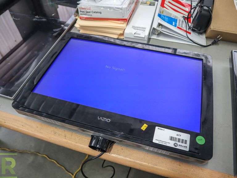 Vizio VA26LHDTV10T 26" Television Roller Auctions