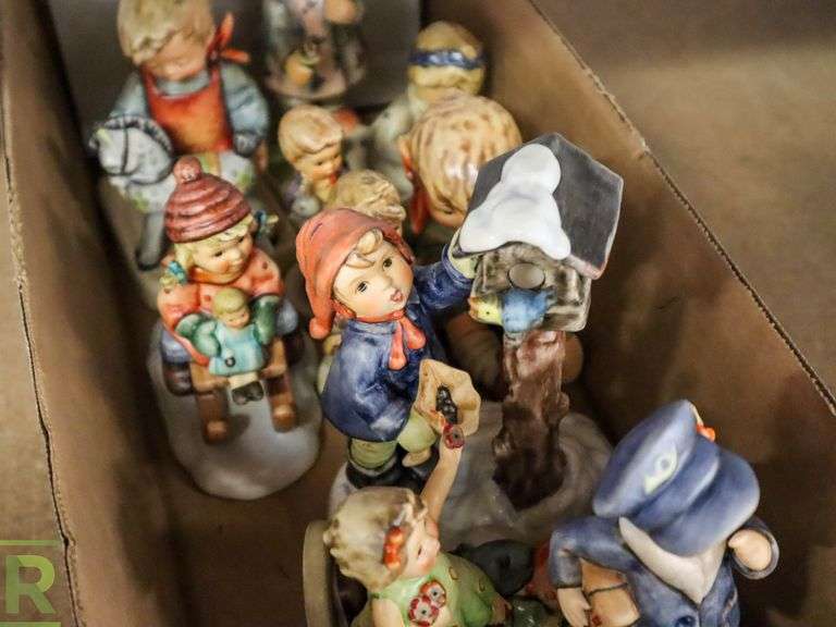 Tray of Goebel Figurines - Roller Auctions