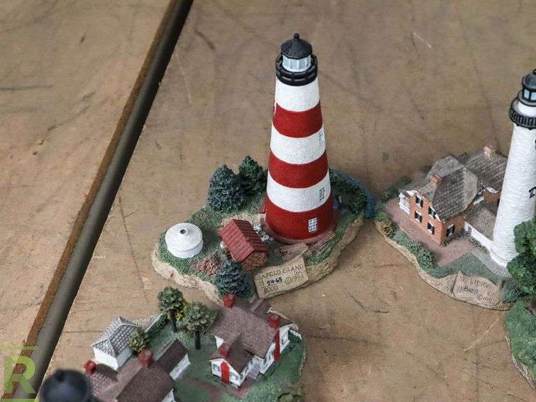 (5) Harbour Lights Collectable Lighthouses, Georgia - Roller Auctions