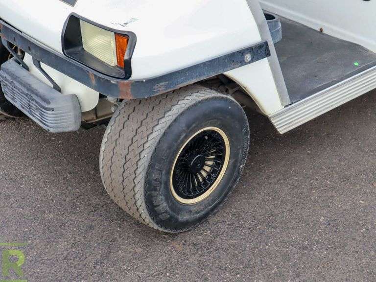 Club Car 6-Passenger Electric Golf Cart - Roller Auctions