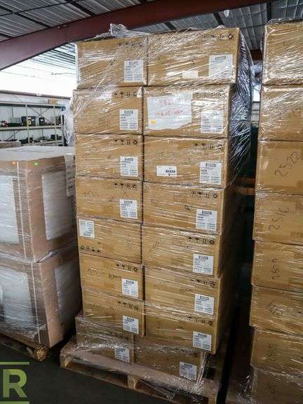 (32) Boxes of Cisco MR42 Wireless Access Points, (6) Per Box / (192) Total - Roller Auctions