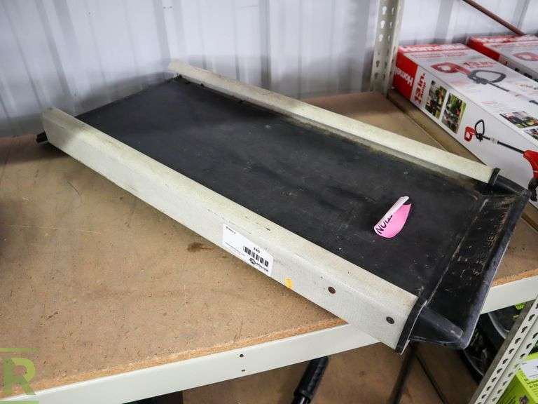 Pet Ramp - Roller Auctions
