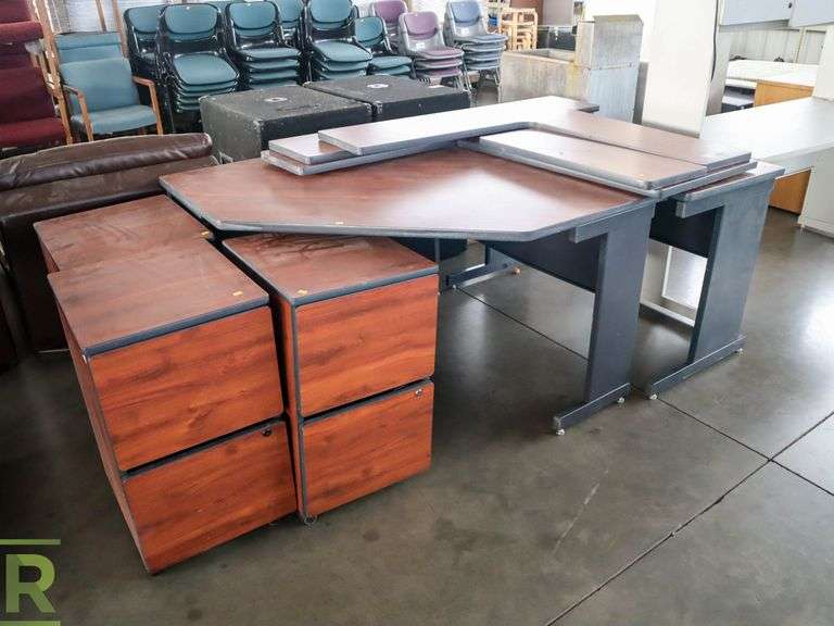 Work Station With (3) File Cabinets and Shelves - Roller Auctions