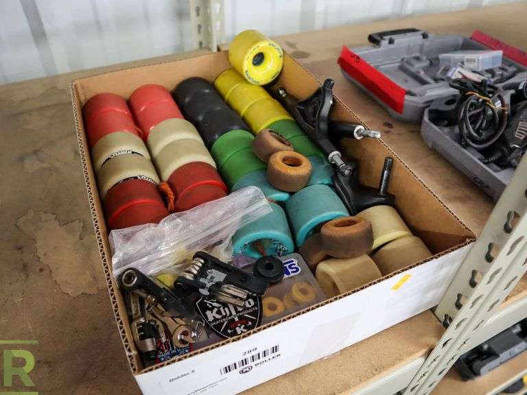Tray of Skateboard Parts, Wheels and Bearings - Roller Auctions