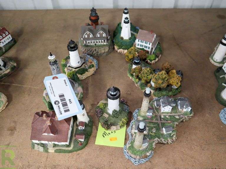 (8) Harbour Lights Collectable Lighthouses, Massachusetts - Roller Auctions