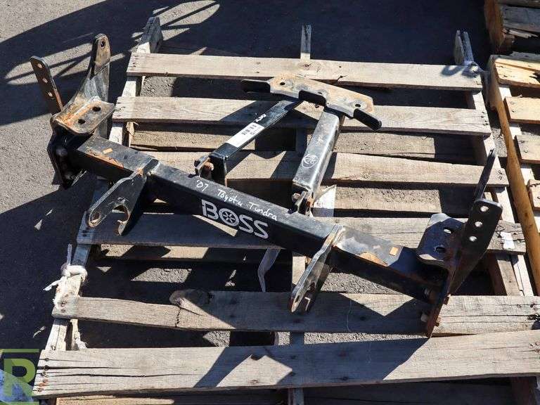 Boss Snow Plow Mount, Came In With Lot 226, Fits 2007 Toyota Tundra