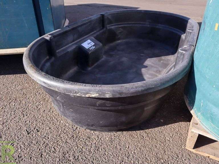 Rubbermaid Watering Trough Roller Auctions