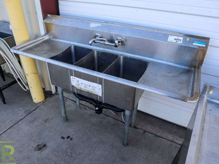 BK Resources BKS310141015T 3Bay Back Bar Sink, 60" x 20" Roller