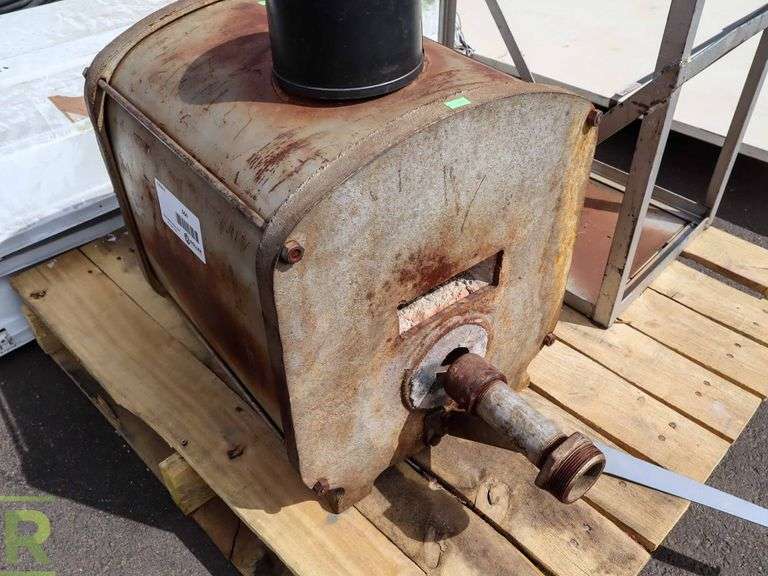 Denver Fire Clay Co With Stand on Casters Roller Auctions