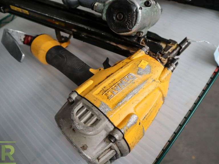 DeWalt DWF83PL Pneumatic Nail Gun and Hitachi NT55MA Pneumatic Finish