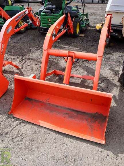 Kubota LA243 Loader Attachment, 47” Bucket - Roller Auctions