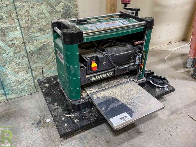 Grizzly G0889Z 13" Bench Top Planer With Spiral Cutterhead Roller