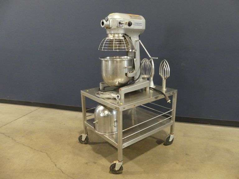 Hobart A200 20Qt Mixer With (2) Bowls, (2) Whisks, Hook, (2) Paddles