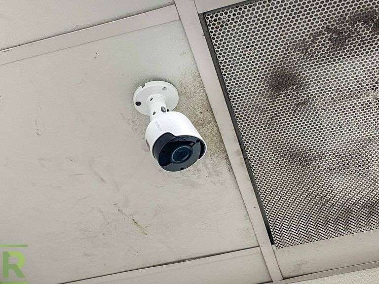 Wisenet Security System SDR 85307 Digital Video Recorder And 11 Cameras Cameras Will Need To