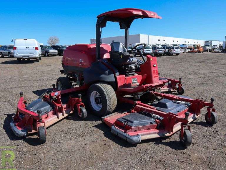 Toro Groundsmaster 5900 4WD Batwing Mower Roller Auctions
