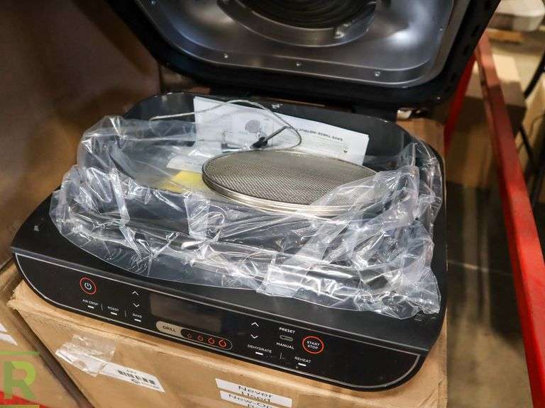 Ninja Foodie Smart XL Grill BG550CO Factory Refurbished/Never Used