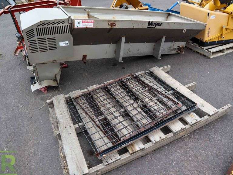 Meyer VBox Insert Spreader Roller Auctions