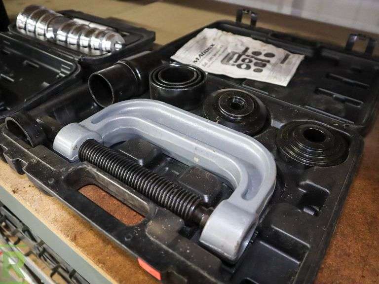 Maddox MD101 Bearing Race and Seal Driver Set and Maddox MA101 Ball