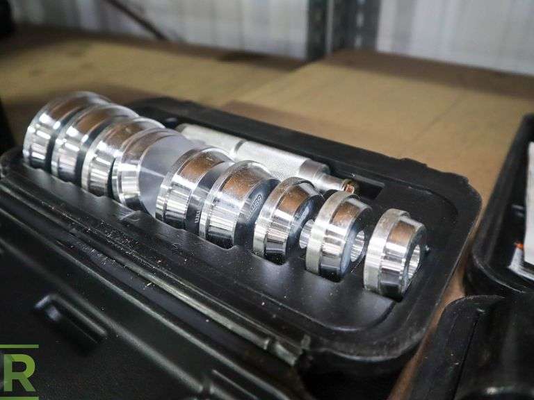 Maddox MD101 Bearing Race and Seal Driver Set and Maddox MA101 Ball