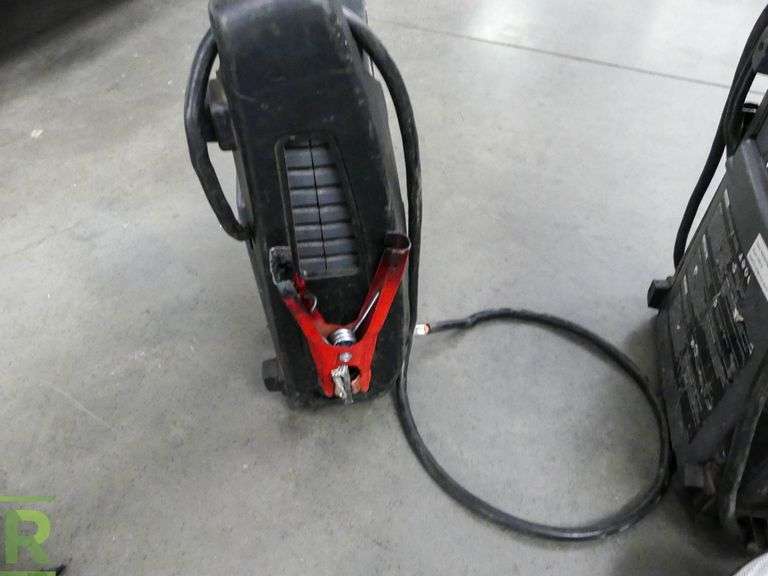 (2) Schumacher DSR114 Jump Boxes (Both Inoperable) Roller Auctions