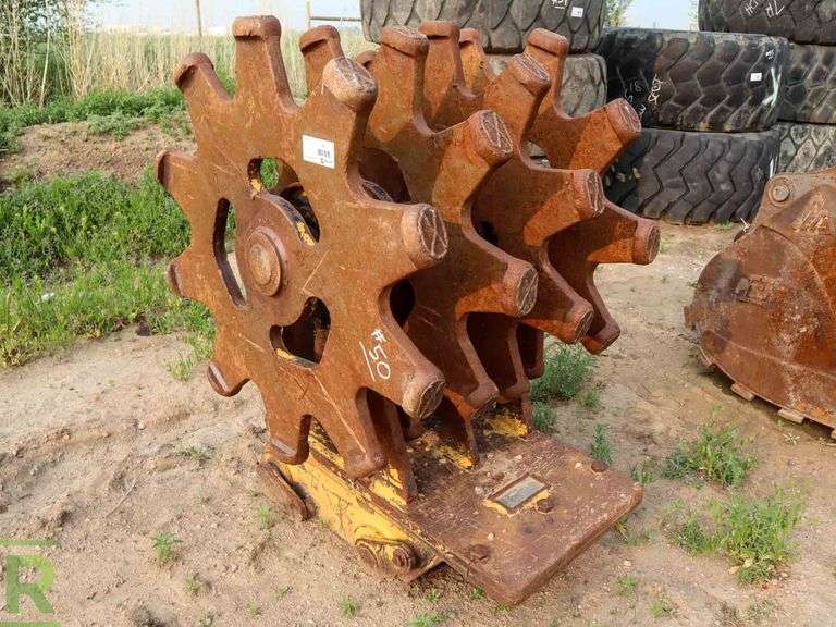 Sheepsfoot 36" Compaction Wheel For Excavator, Fits Caterpillar 349