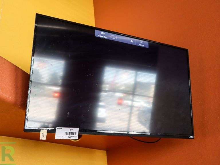 Vizio E40C2 40" TV Roller Auctions