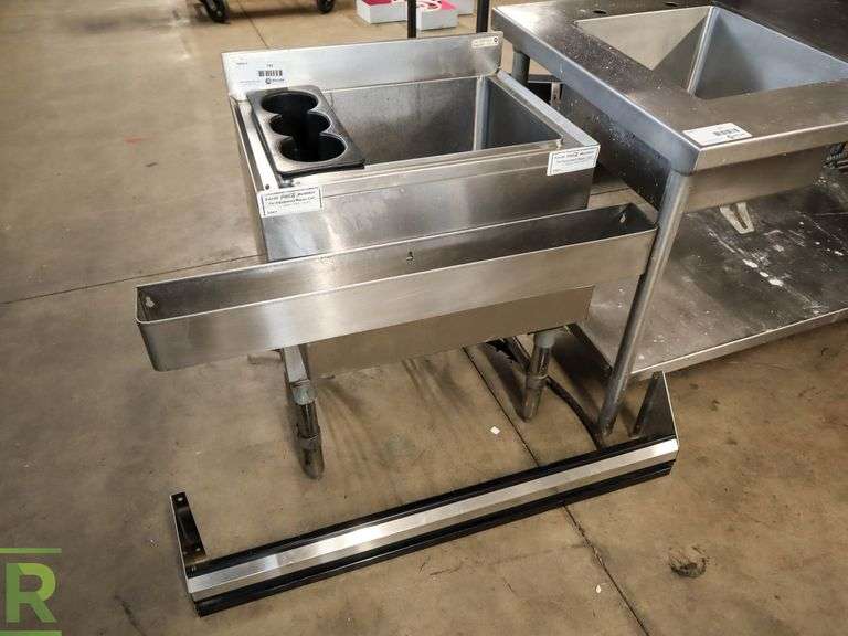 BK Resources Back Bar Ice Bin With Cold Plate and (3) Speed Rails, 24