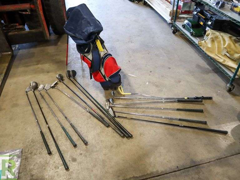 Golfbag With Set of Tru Form Golf Clubs Roller Auctions