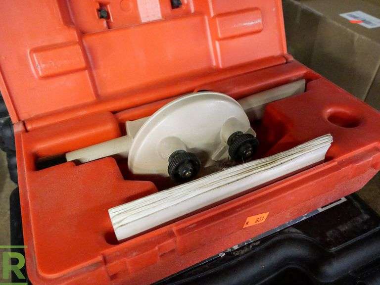 (3) Simpson QuikDrive Pro 200 Screw Drivers and David White Sight