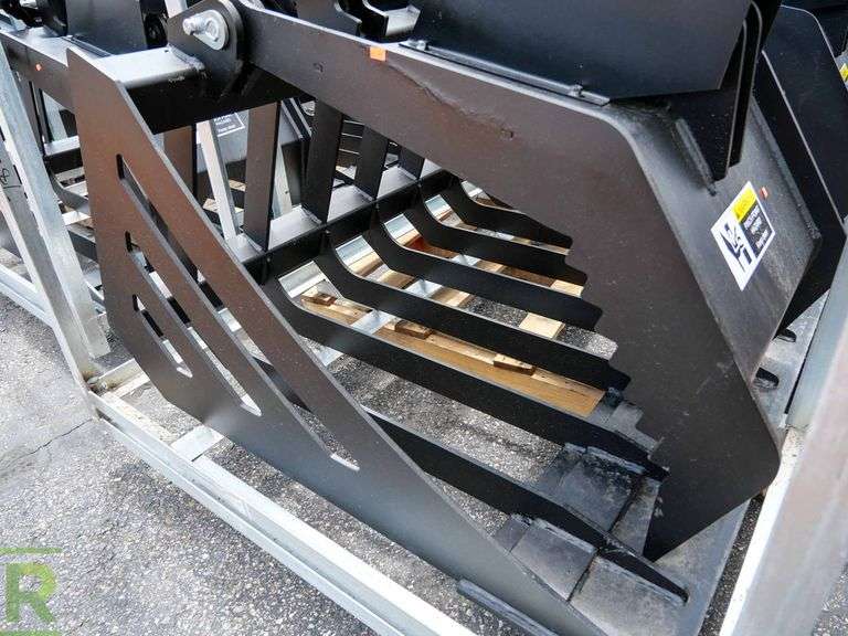 New Hydraulic 72" Skeleton Grapple Bucket to Fit Skid Steer Loader