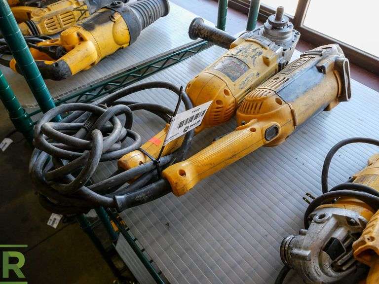 (2) DeWalt DWE4517 Power Tools Roller Auctions