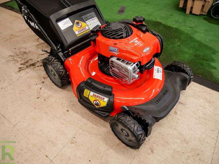 Craftsman M110 Gas Lawnmower With Briggs & Stratton 140CC Engine