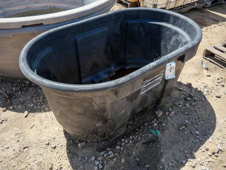 Rubbermaid 100Gallon Plastic Tub Roller Auctions