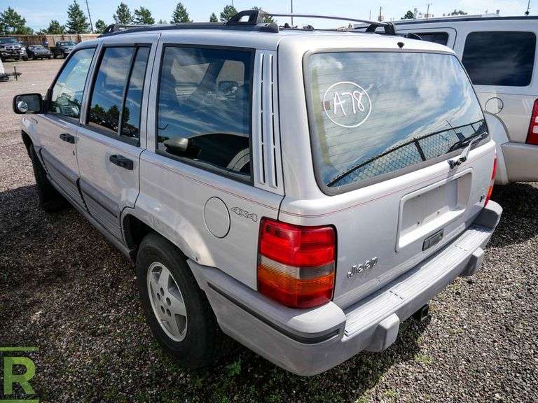 1994 Jeep Grand Cherokee Laredo 4WD Roller Auctions