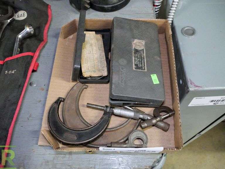 Tray of Micrometers; Starrett and Mitutoyo Roller Auctions