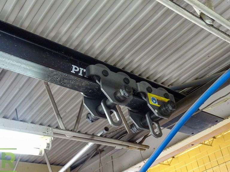 Pittsburgh Automotive 41188 1Ton Gantry Crane, (2) 1Ton Chain Hoists