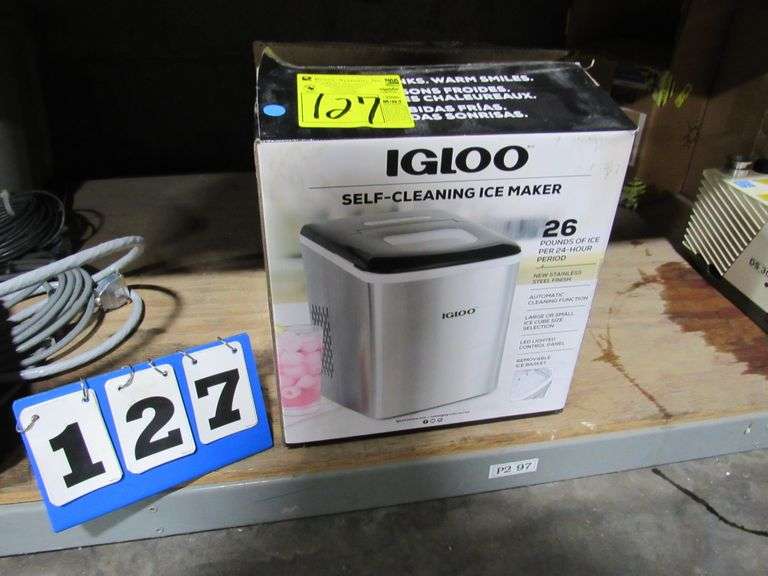 SELFCLEANING ICE MAKER, IGLOO **sold with 15 Buyer's Premium