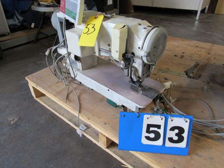 SEWING MACHINE, PFAFF MDL 1146/01900/93, FULL FUNCTION HIGH SPEED DIRECT DRIVE ZIGZAG MACHINE