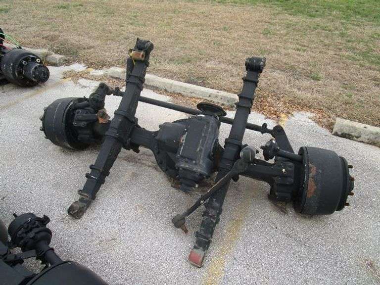 COMPLETE FRONT AND REAR END HEAVY DUTY AXLES WITH DRIVE SHAFT, 5TON MILITARY DUTY SETUP